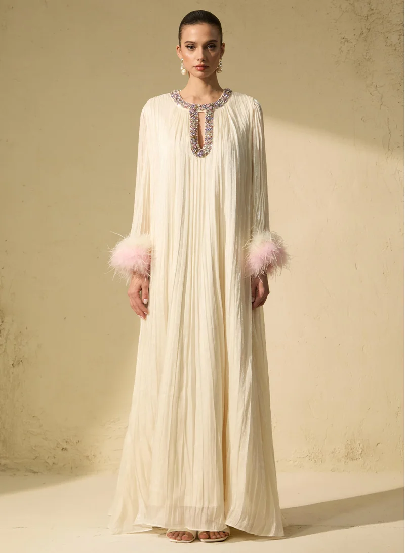 سنفير Yvonne Diamante Feathered Pleated Maxi Chiffon Dress